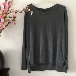 Askya Gray Long Sleeve Gray Keyhole Top Size L